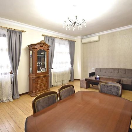Byuzand7 New Building In Republic Square Jerevan Buitenkant foto
